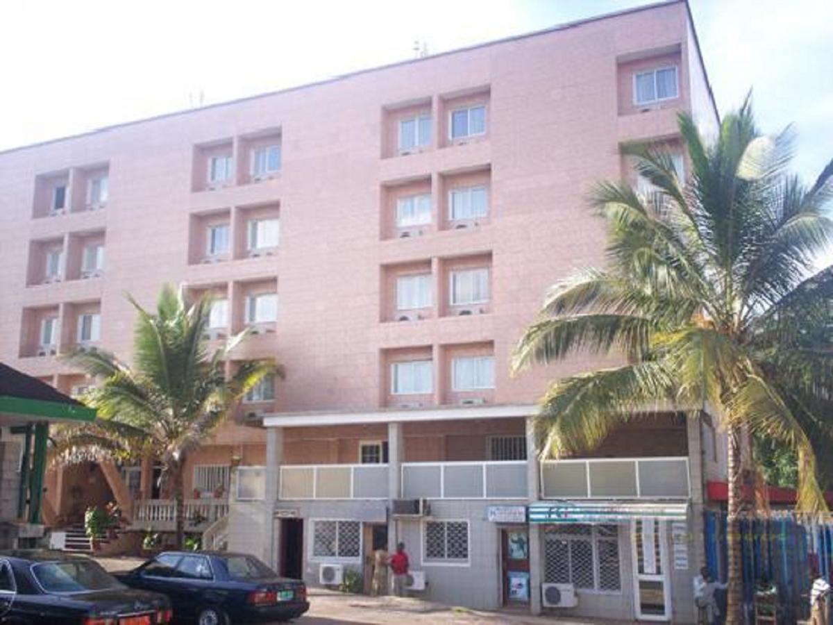 Meumi Palace Yaoundé Extérieur photo